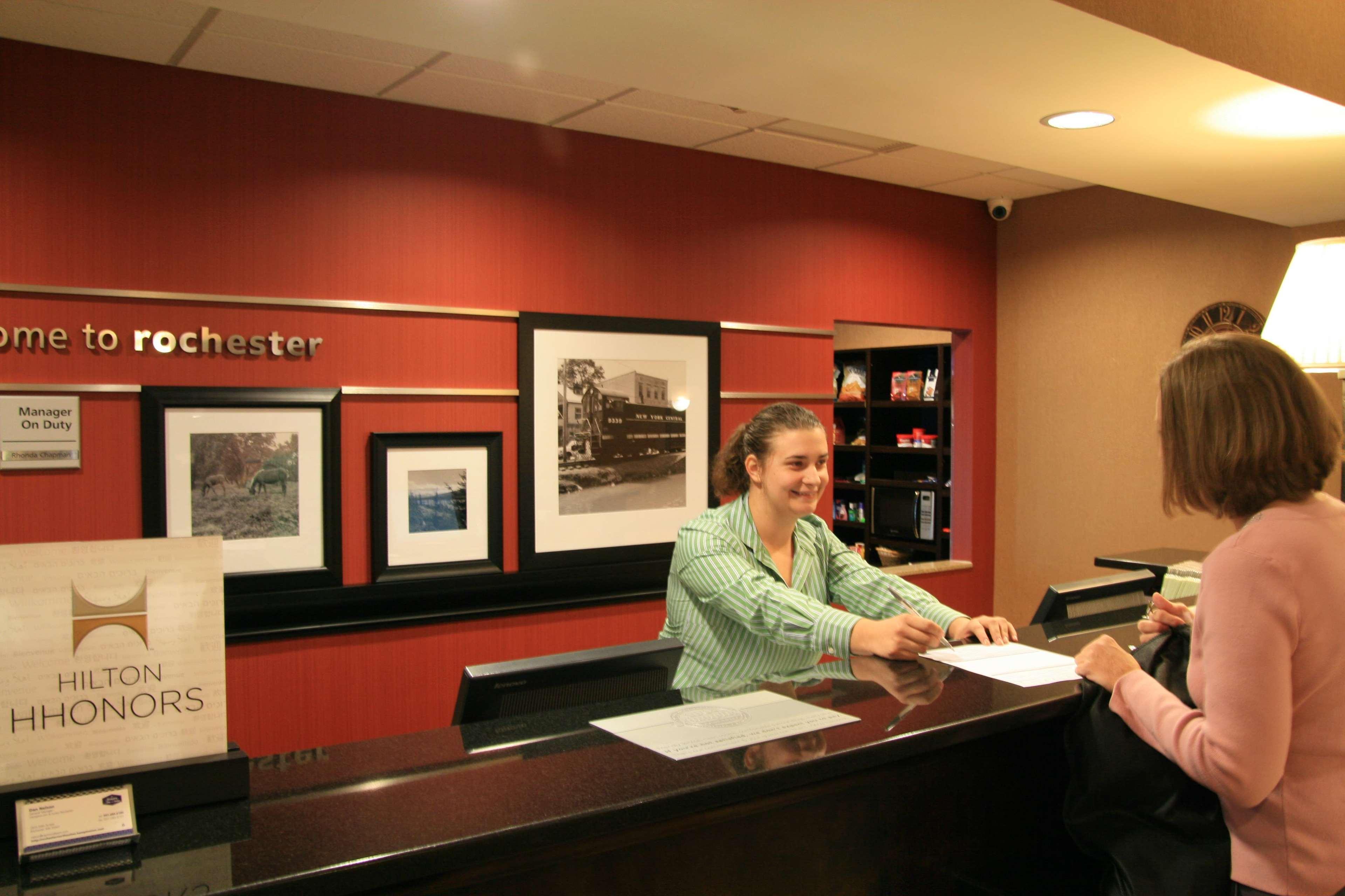 Hampton Inn & Suites Rochester-North Interiør billede